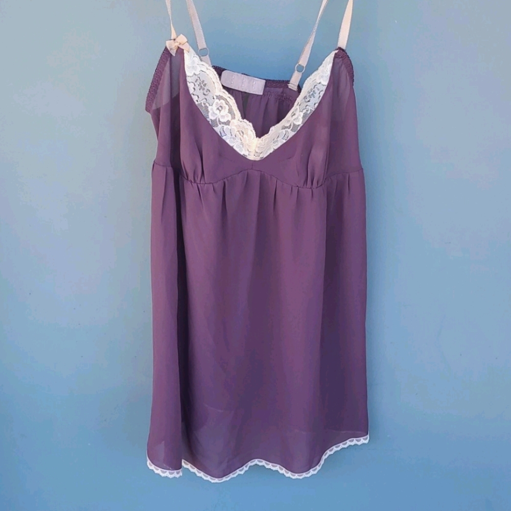 Victoria's Secret Sheet Lace Camisole Size S